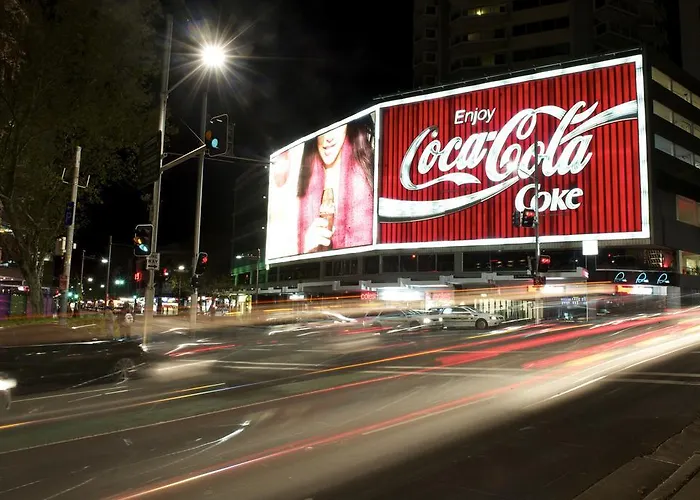 Blue Parrot Youth Hostel Sydney